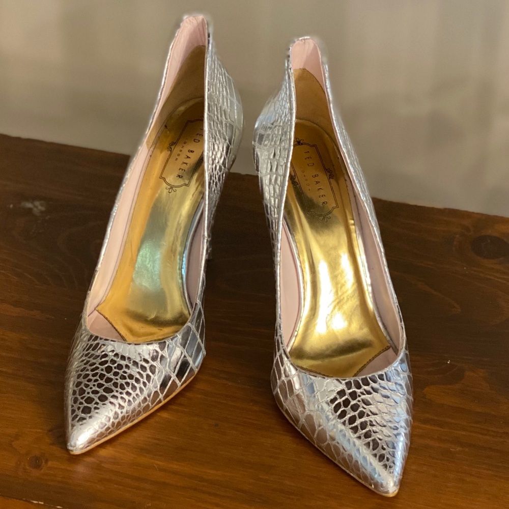 Ted Baker London Metallic Silver Savenniers Pump